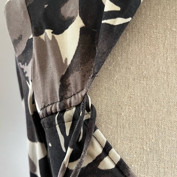 Diane Von Furstenburg Dress MIDI Wrap Silk Jersey Dress Size 4 VINTAGE - Picture 8 of 11